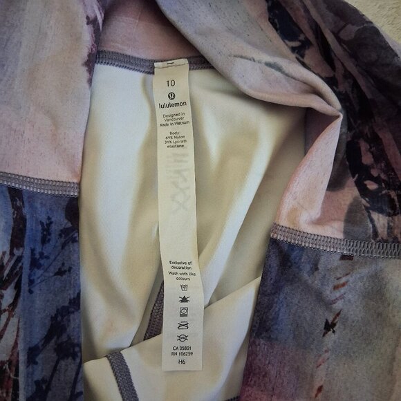 Lululemon Wunder Under High Rise 7/8 Leggings Purple Blue Floral Size 10 - Picture 6 of 13